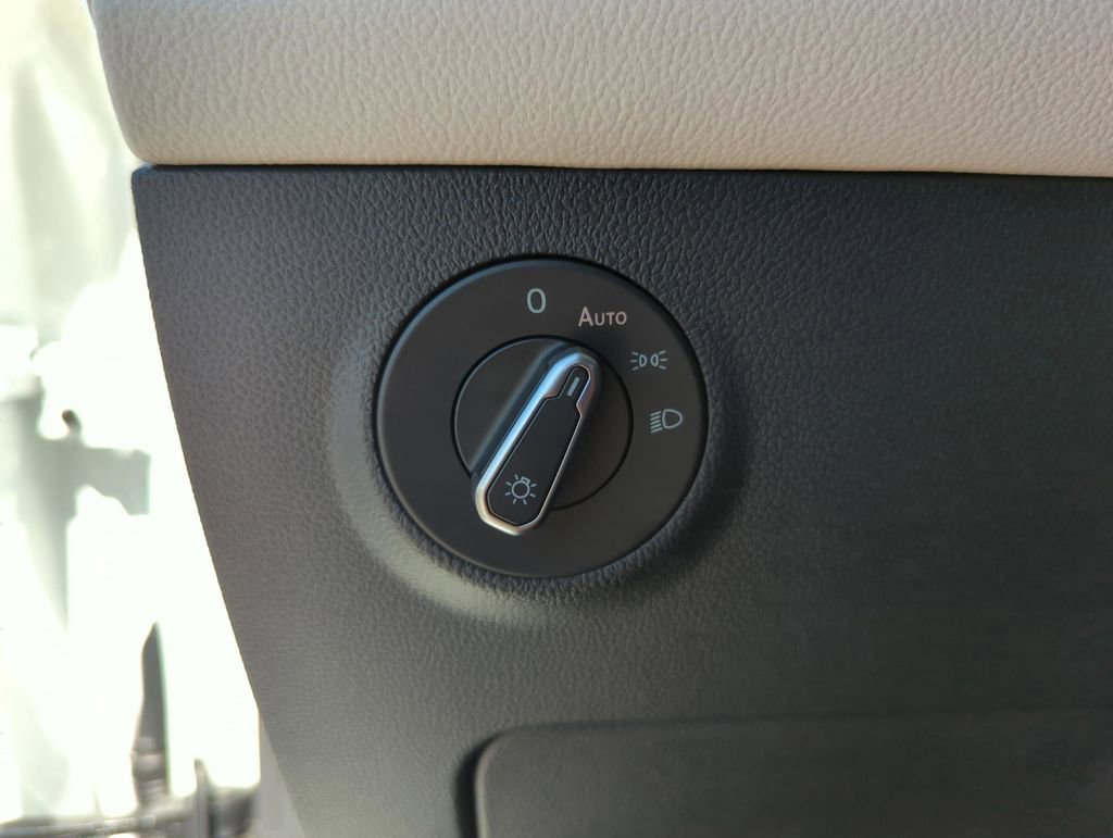 New 2026 Volkswagen Taos S image 38