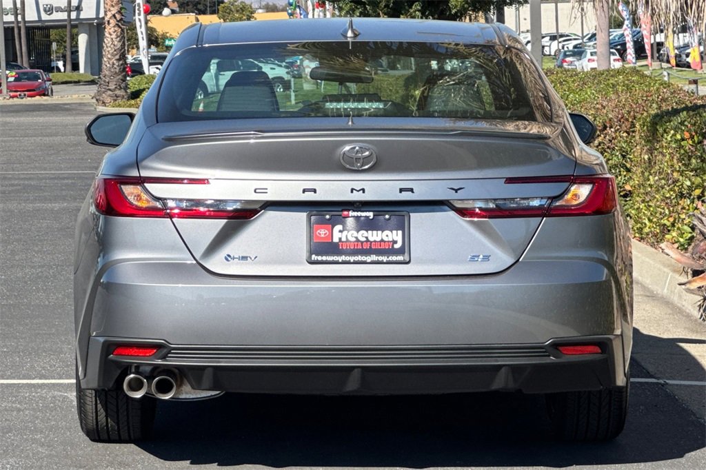 New 2026 Toyota Camry SE image 5