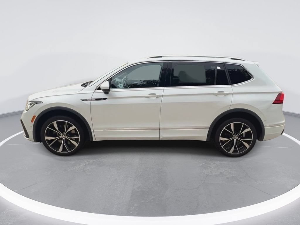 Used 2023 Volkswagen Tiguan SEL R-Line AWD/4WD image 5