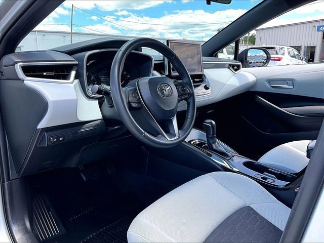 Used 2023 Toyota Corolla SE w/ SE Premium Package FWD image 8