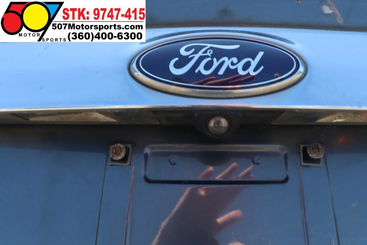 Used 2015 Ford Escape Titanium w/ Equipment Group 301A AWD/4WD image 16