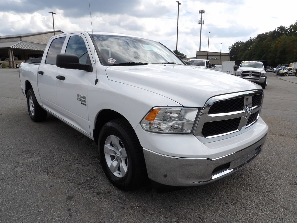 Used 2022 RAM 1500 Classic SLT RWD image 11