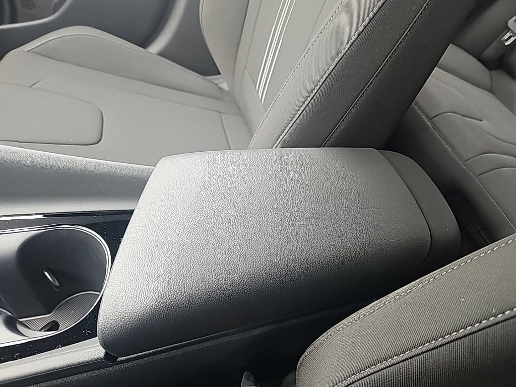 New 2026 Hyundai Elantra Sport image 24