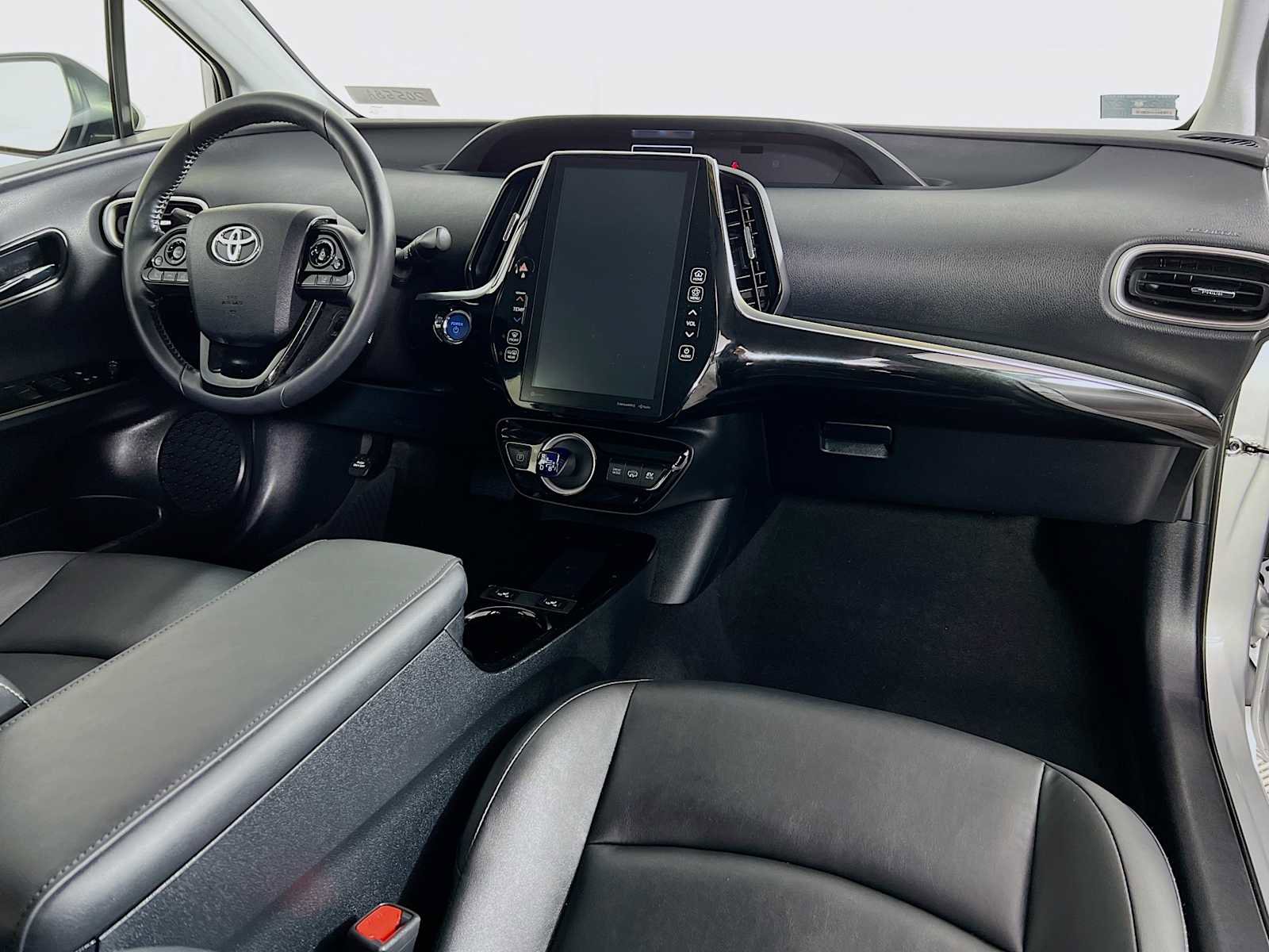 Used 2021 Toyota Prius Prime XLE image 29