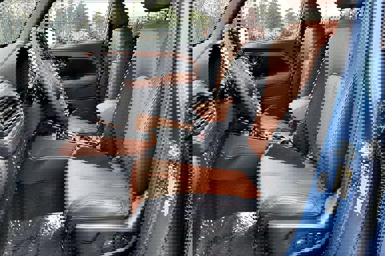 Used 2025 Subaru Forester Touring w/ Popular Package - Touring image 8