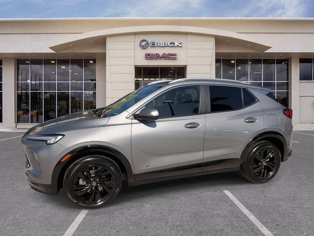Used 2025 Buick Encore GX Sport Touring FWD image 7