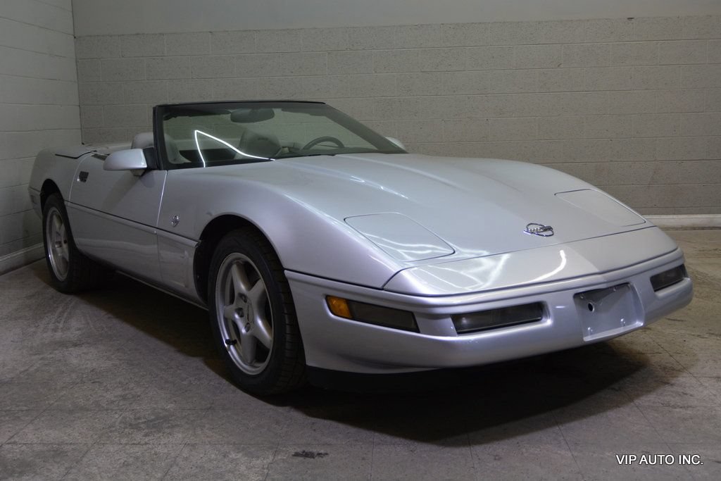 Used 1996 Chevrolet Corvette Convertible RWD image 1