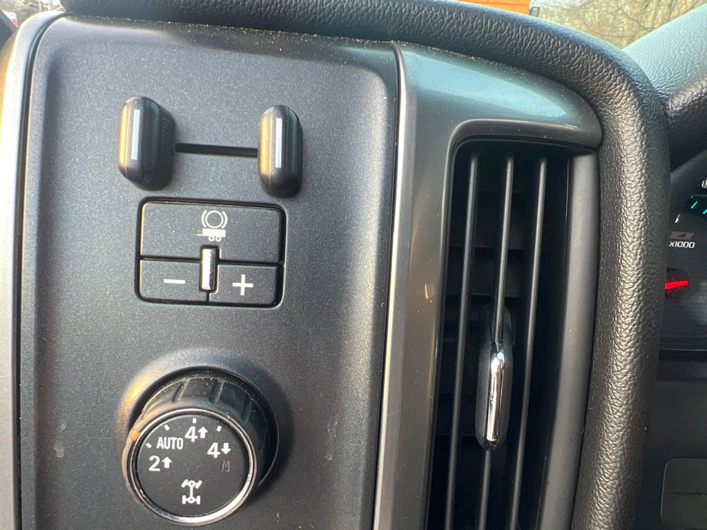 Used 2016 Chevrolet Silverado 1500 LT w/ All Star Edition image 22