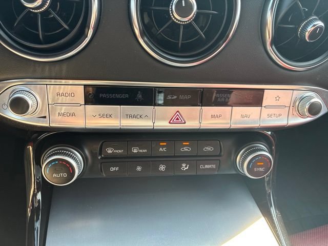 Used 2019 Kia Stinger GT2 AWD/4WD image 14