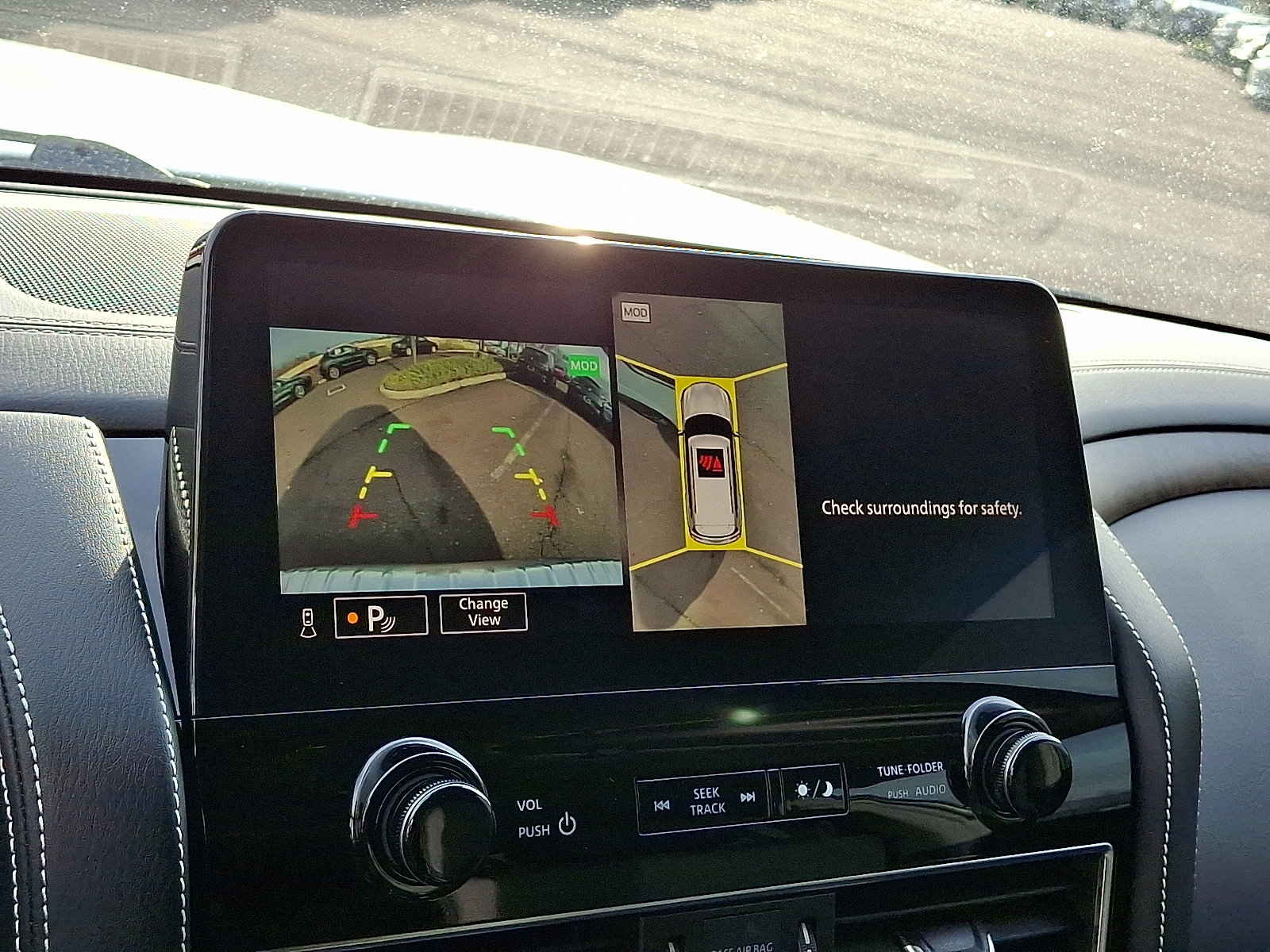 Certified 2024 INFINITI QX80 Premium Select w/ Cargo Package image 19