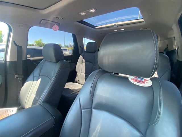 Used 2020 Buick Enclave Essence w/ Sound and Sites Package AWD/4WD image 6
