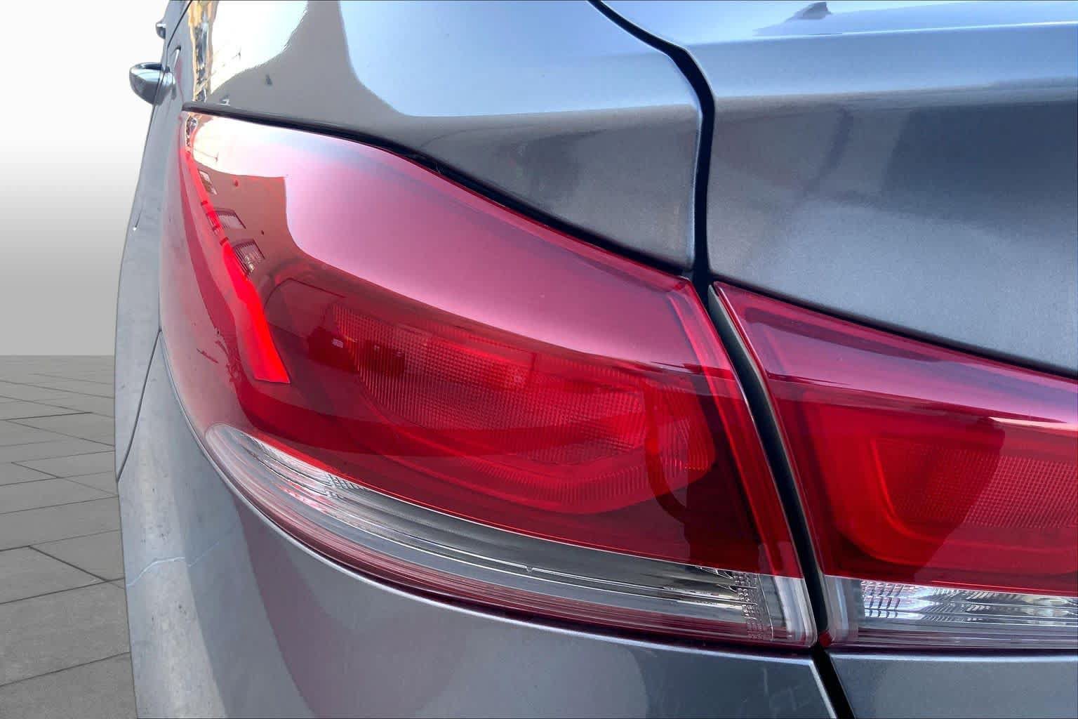 Used 2018 Hyundai Elantra SEL FWD image 28
