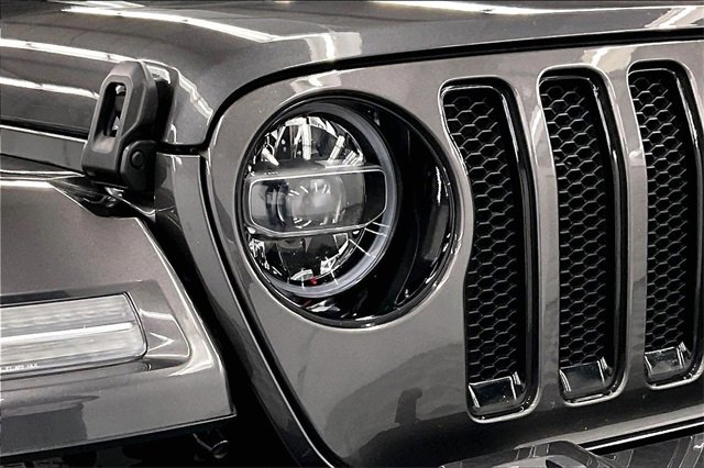 Used 2021 Jeep Wrangler Unlimited Sahara image 33