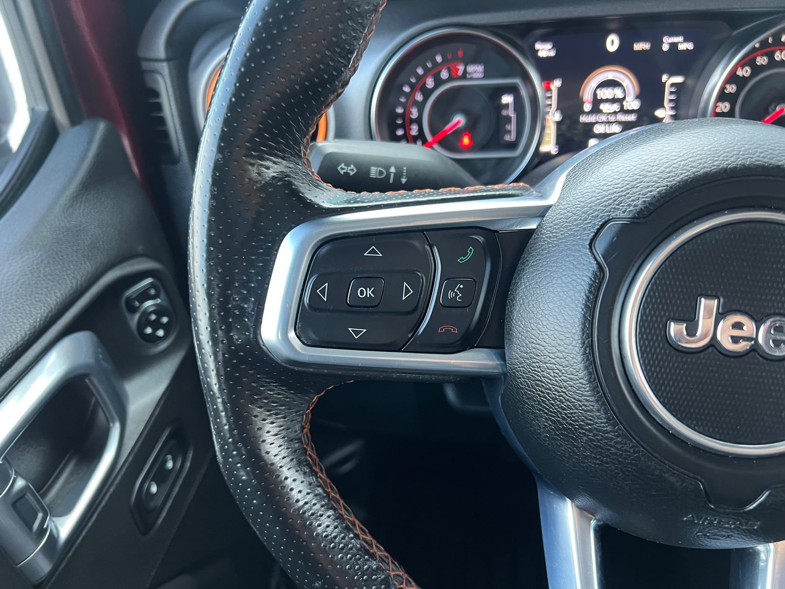 Used 2021 Jeep Gladiator Mojave AWD/4WD image 18