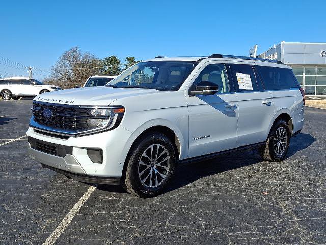 Certified 2025 Ford Expedition Max Platinum image 3