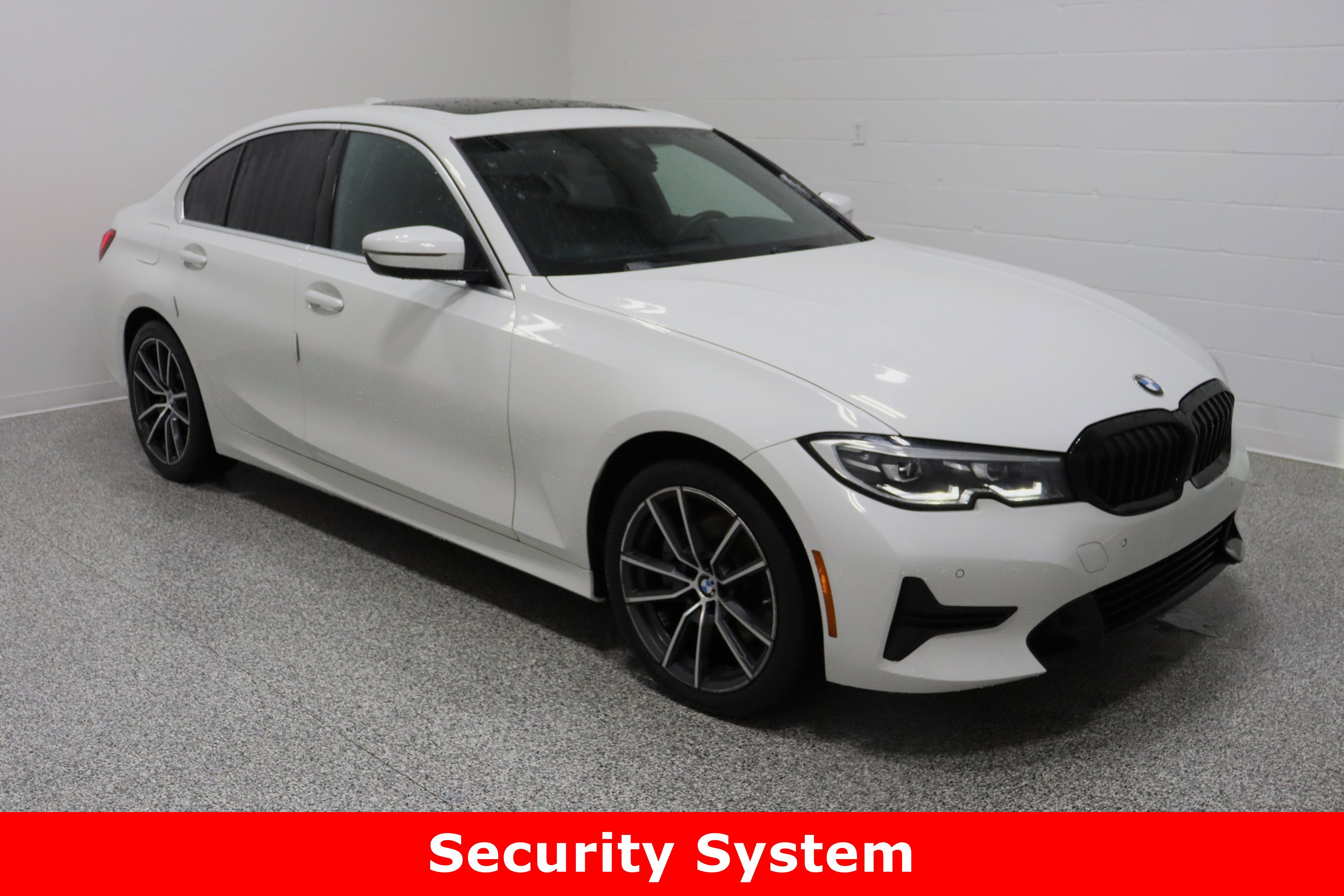 Used 2020 BMW 330i Sedan w/ Premium Package image 4