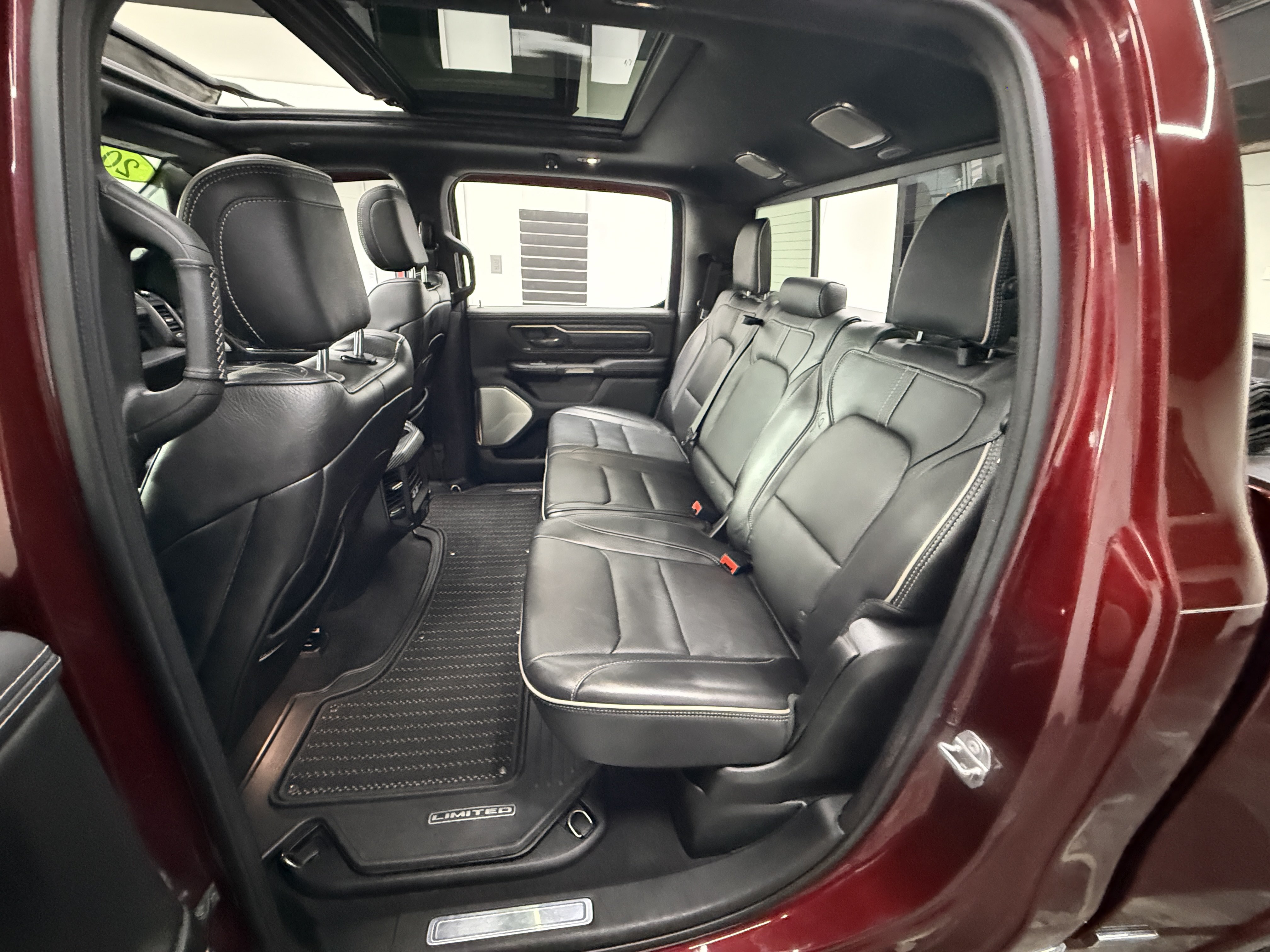 Used 2019 RAM 1500 Limited AWD/4WD image 25