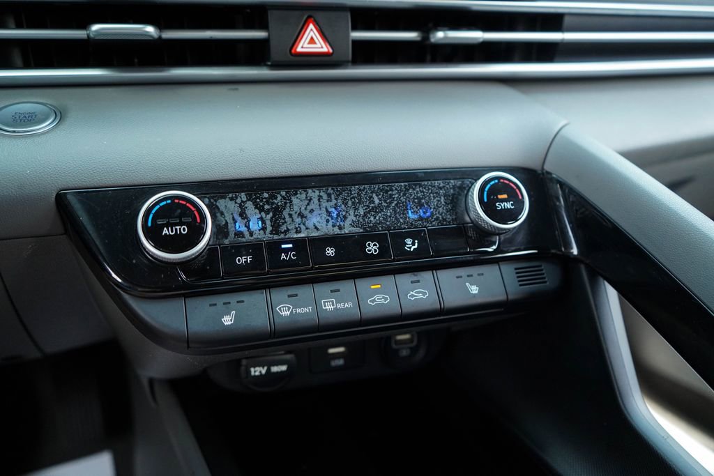 Used 2022 Hyundai Elantra SEL w/ Convenience Package image 20