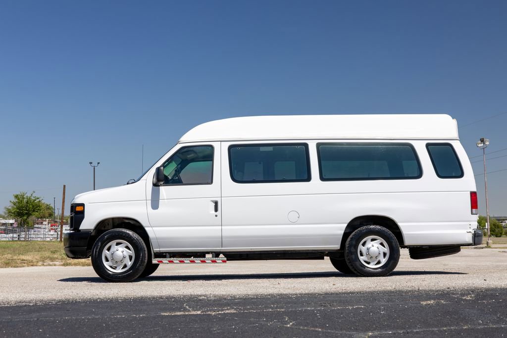 Used 2014 Ford E-250 and Econoline 250 Extended w/ Power Group image 4