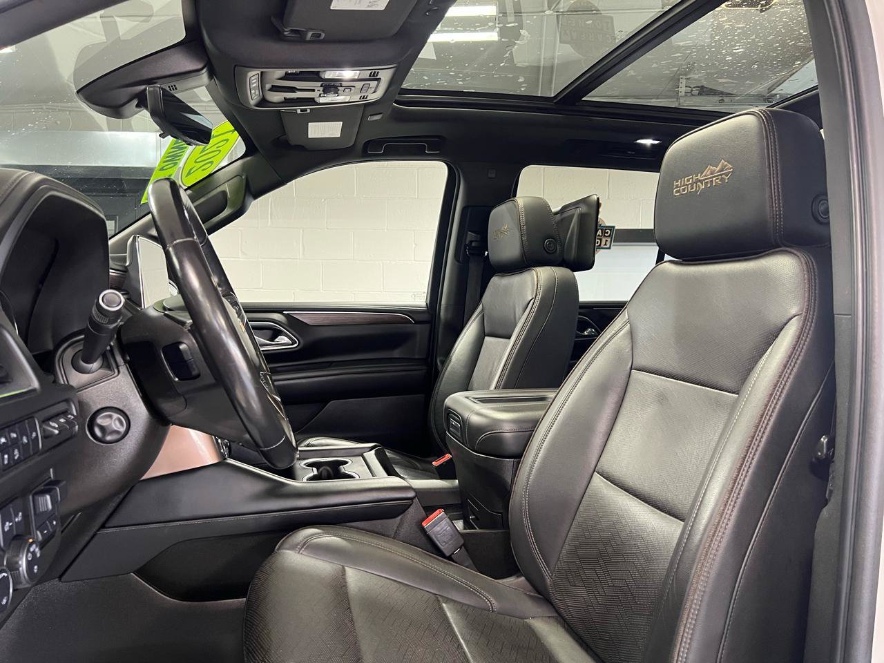 Used 2021 Chevrolet Tahoe High Country AWD/4WD image 25