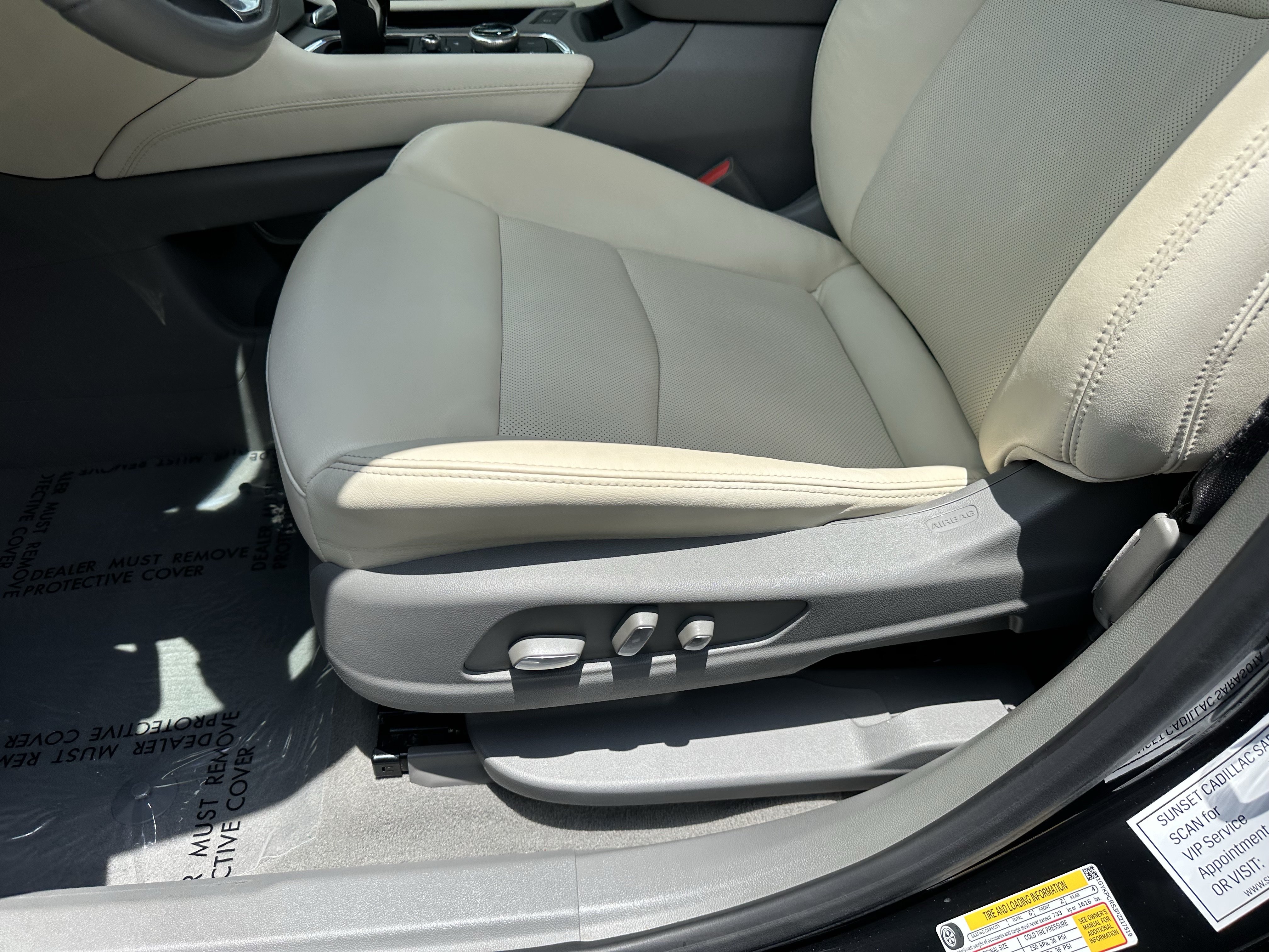 Certified 2023 Cadillac XT6 Premium Luxury w/ Technology Package FWD image 21