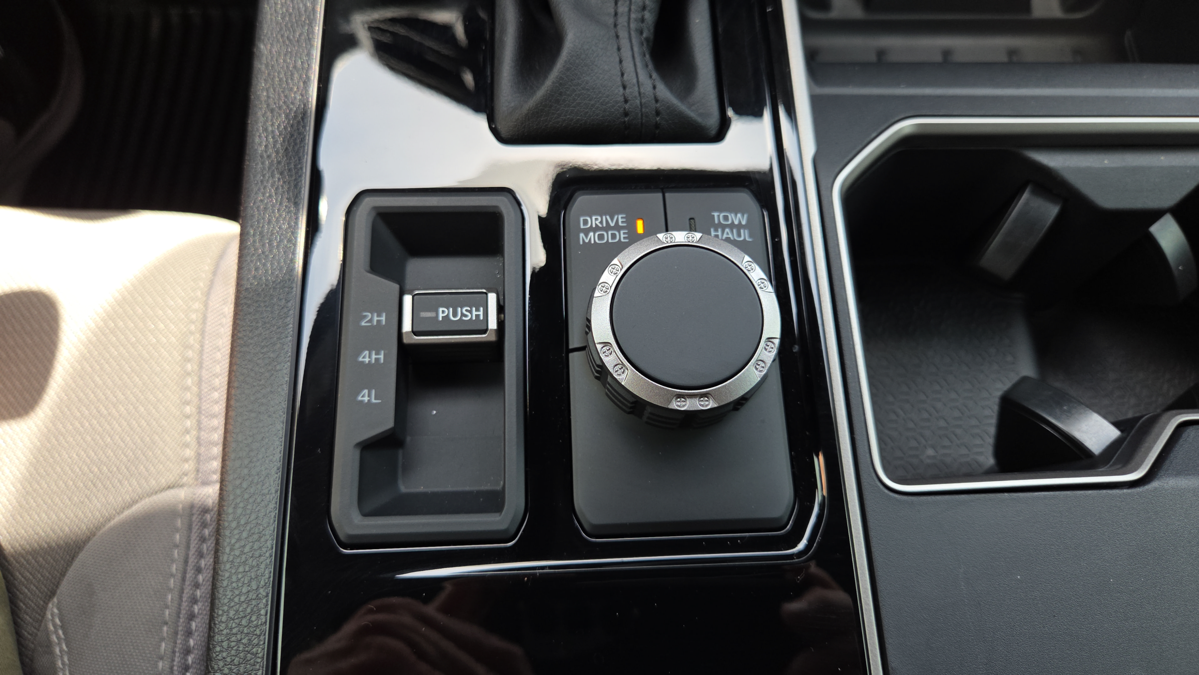 Certified 2025 Toyota Tundra SR5 AWD/4WD image 24