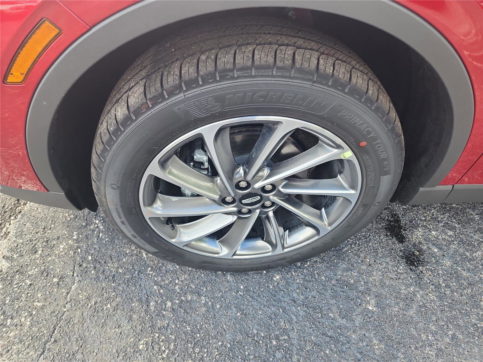 New 2026 Lincoln Corsair Premiere image 9