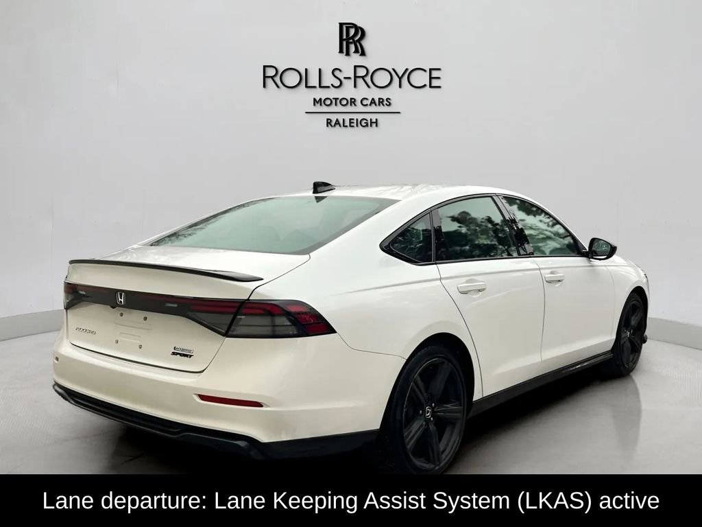 Used 2023 Honda Accord Sport image 5