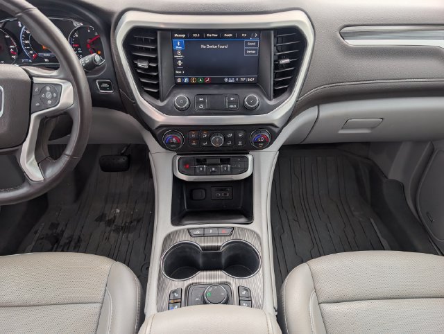Used 2023 GMC Acadia SLT w/ Technology Package FWD image 7