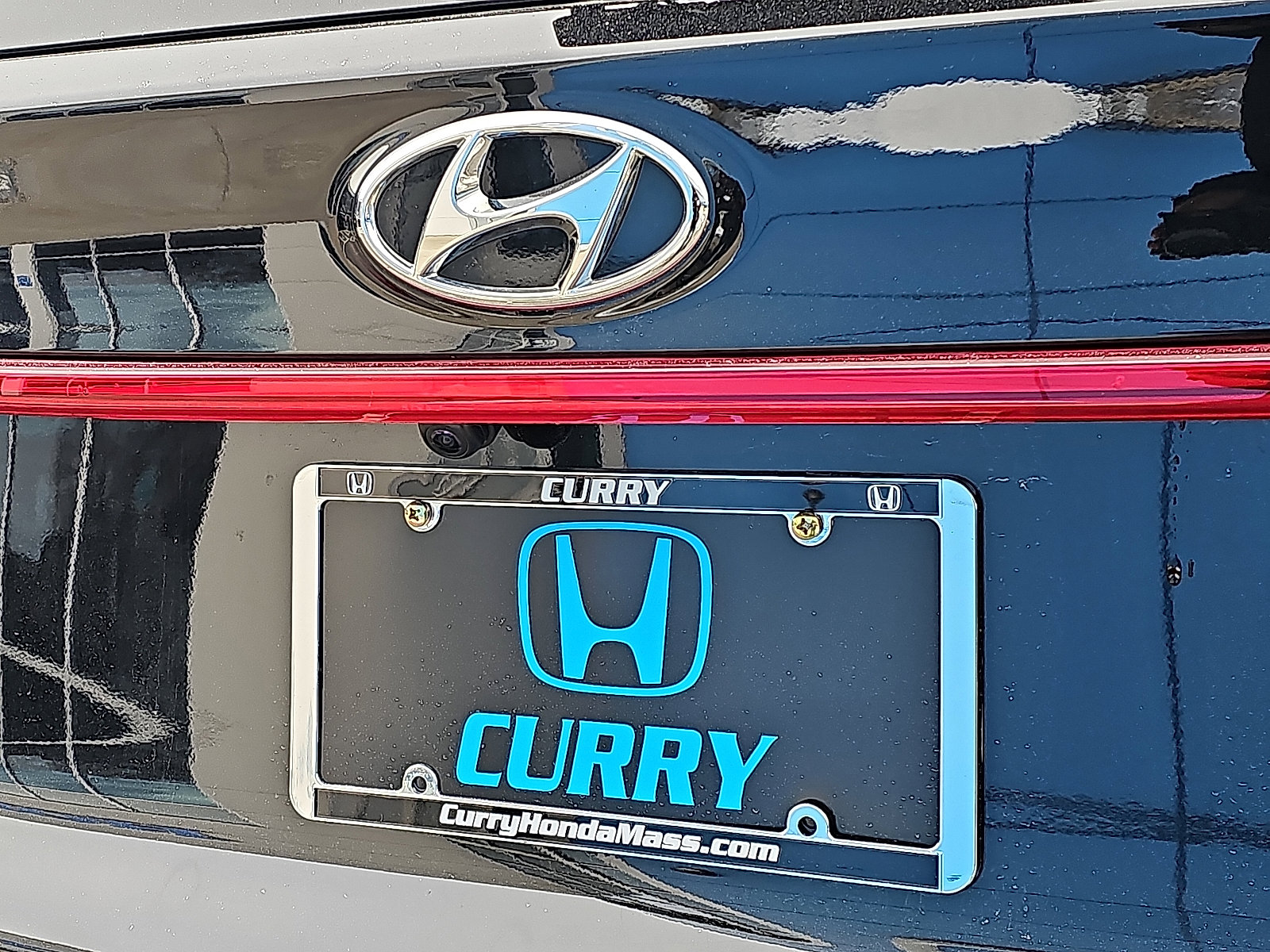 Used 2023 Hyundai Santa Fe SE w/ Cargo Package image 30