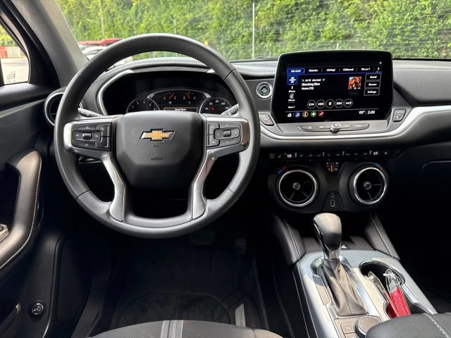 Used 2024 Chevrolet Blazer LT w/ Convenience Package FWD image 23