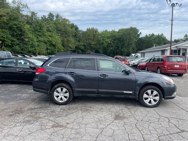 Used 2012 Subaru Outback 2.5i Premium w/ All-Weather Pkg AWD/4WD image 4