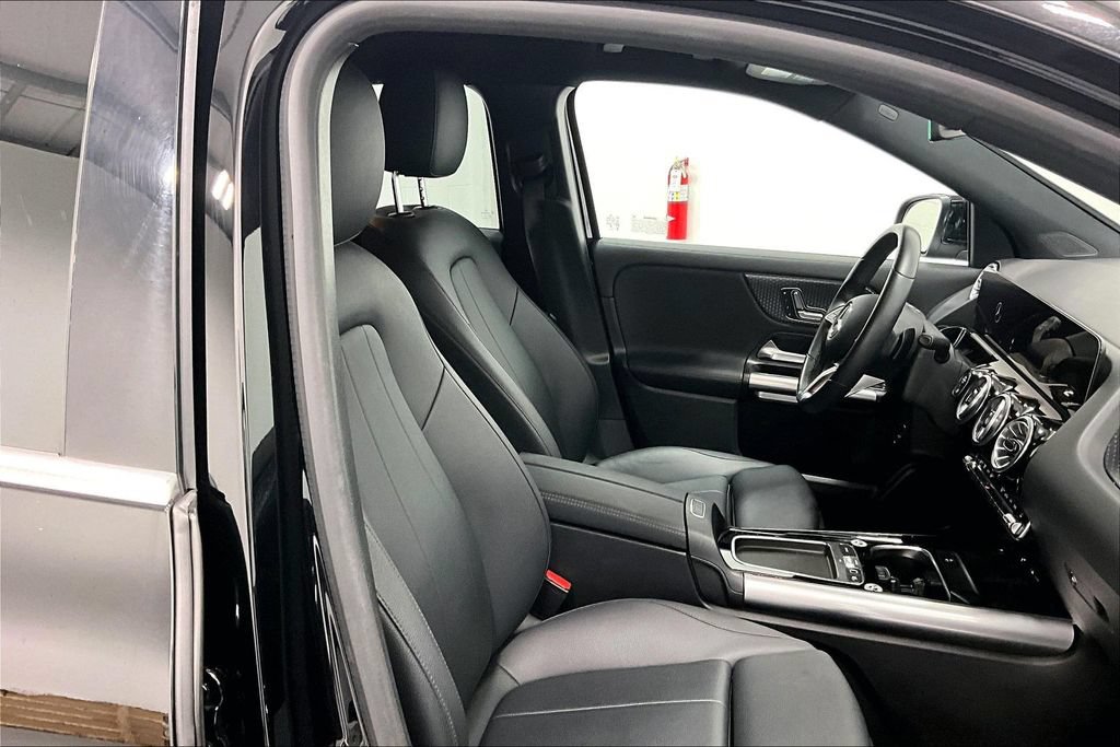 Used 2025 Mercedes-Benz GLA 250 image 7