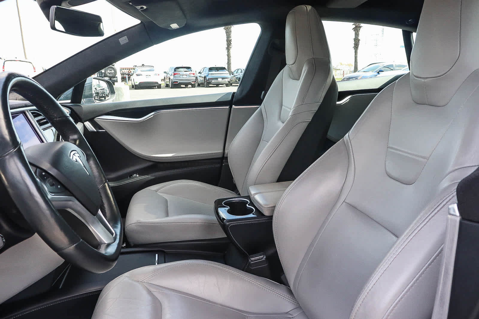 Used 2016 Tesla Model S 70D image 21