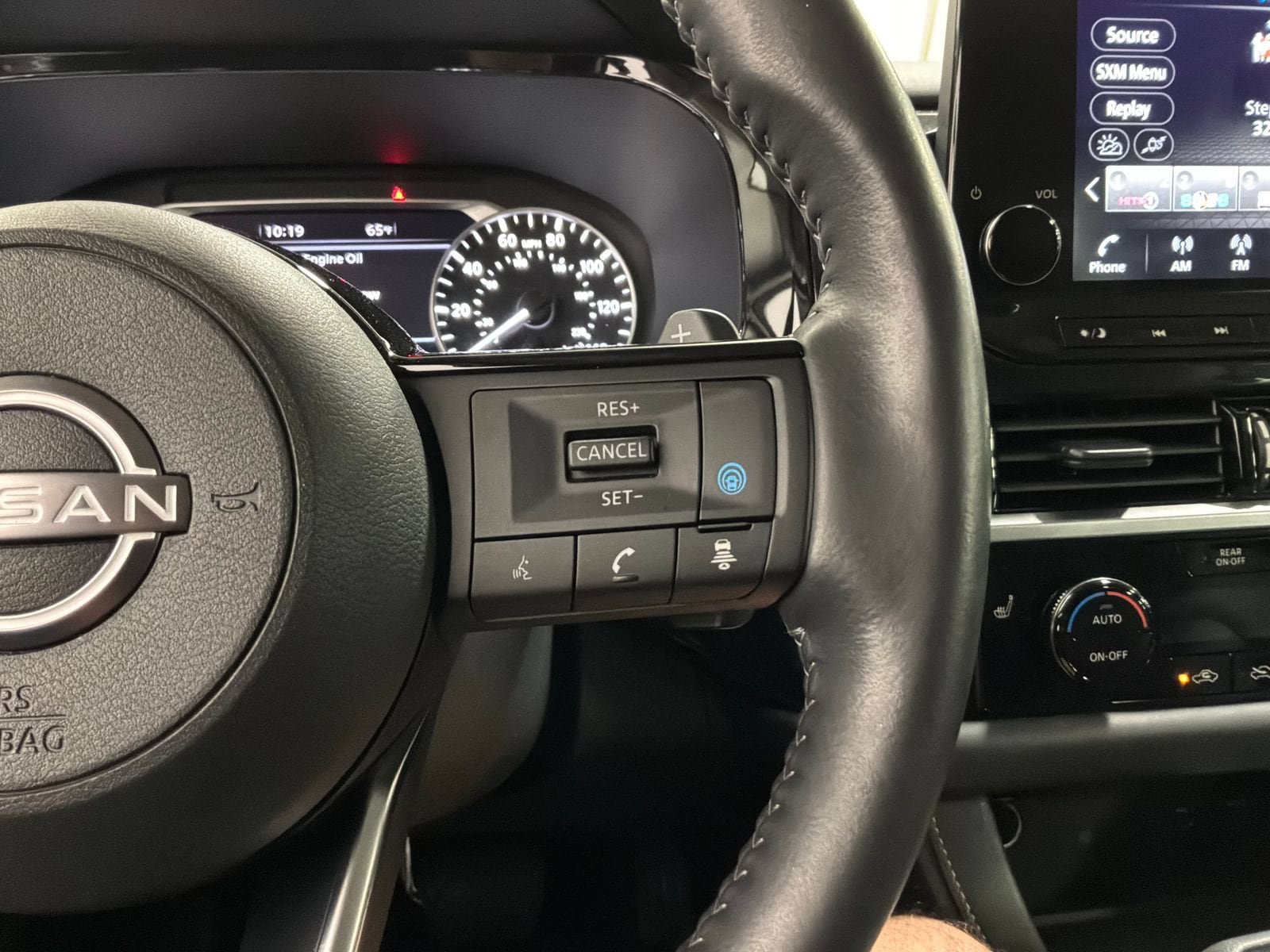 Used 2025 Nissan Pathfinder SL w/ Cargo Package AWD/4WD image 19
