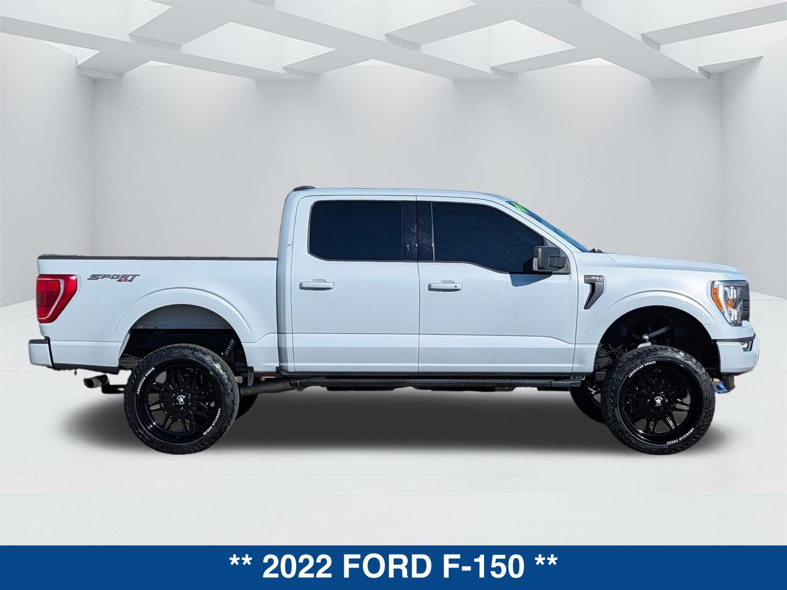 Used 2022 Ford F150 XLT w/ Equipment Group 302A High AWD/4WD image 4