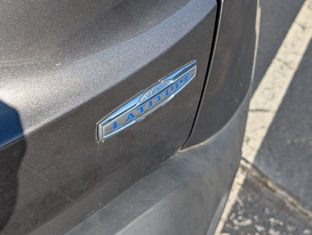 Used 2018 Jeep Renegade Latitude w/ UConnect 8.4 Nav Group image 21