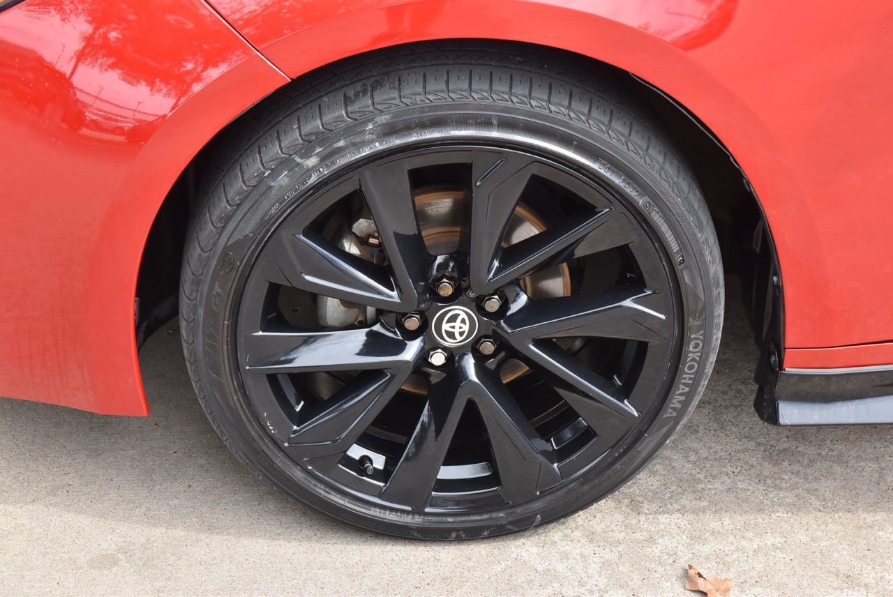 Used 2021 Toyota Corolla SE w/ Special Edition image 34