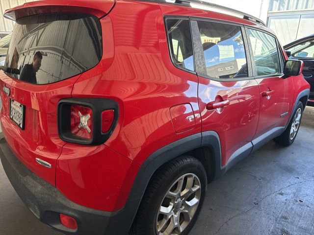 Used 2017 Jeep Renegade Latitude image 7