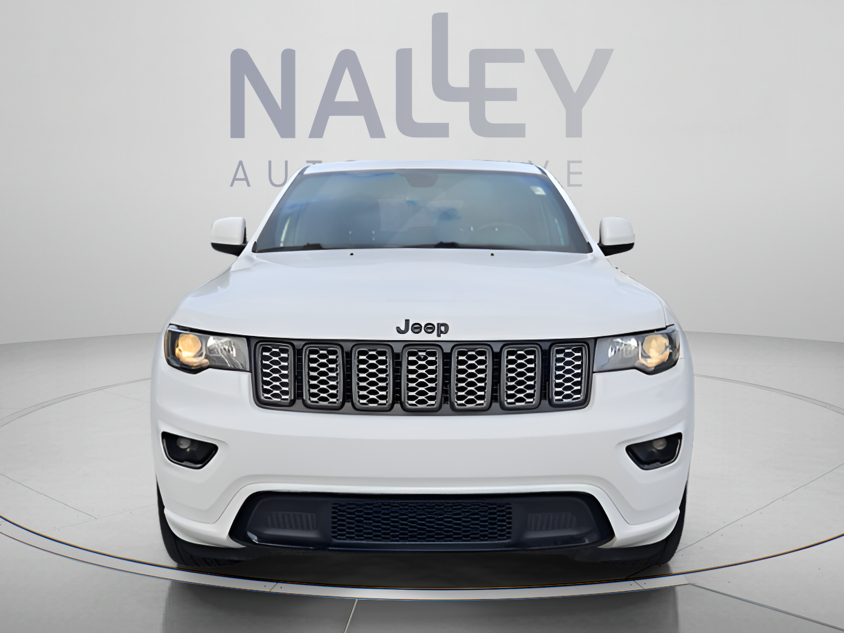 Used 2020 Jeep Grand Cherokee Altitude RWD image 8
