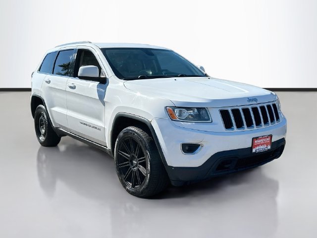 Used 2014 Jeep Grand Cherokee Laredo w/ All Weather Capability Group AWD/4WD image 3
