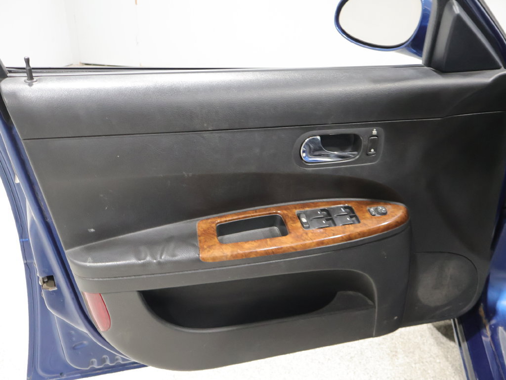 Used 2005 Buick LaCrosse CXL FWD image 20
