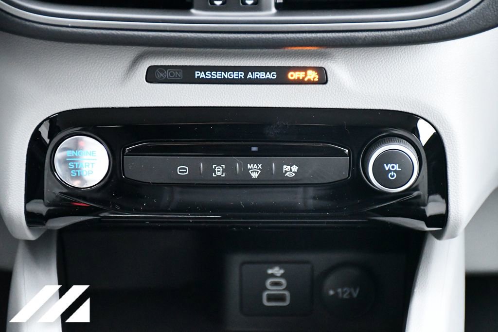 New 2024 Ford Escape SE FWD image 19