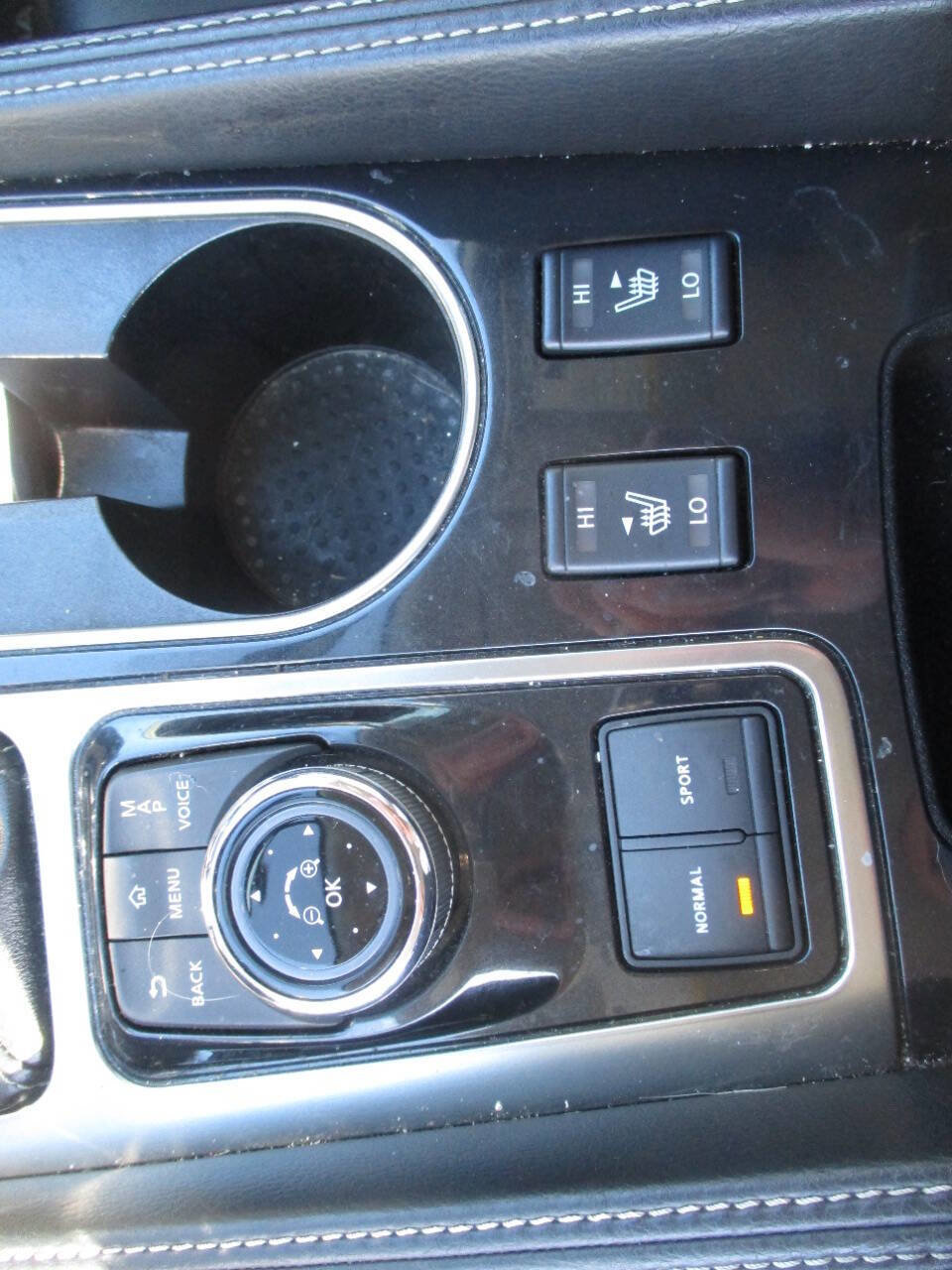 Used 2017 Nissan Maxima 3.5 SV image 17