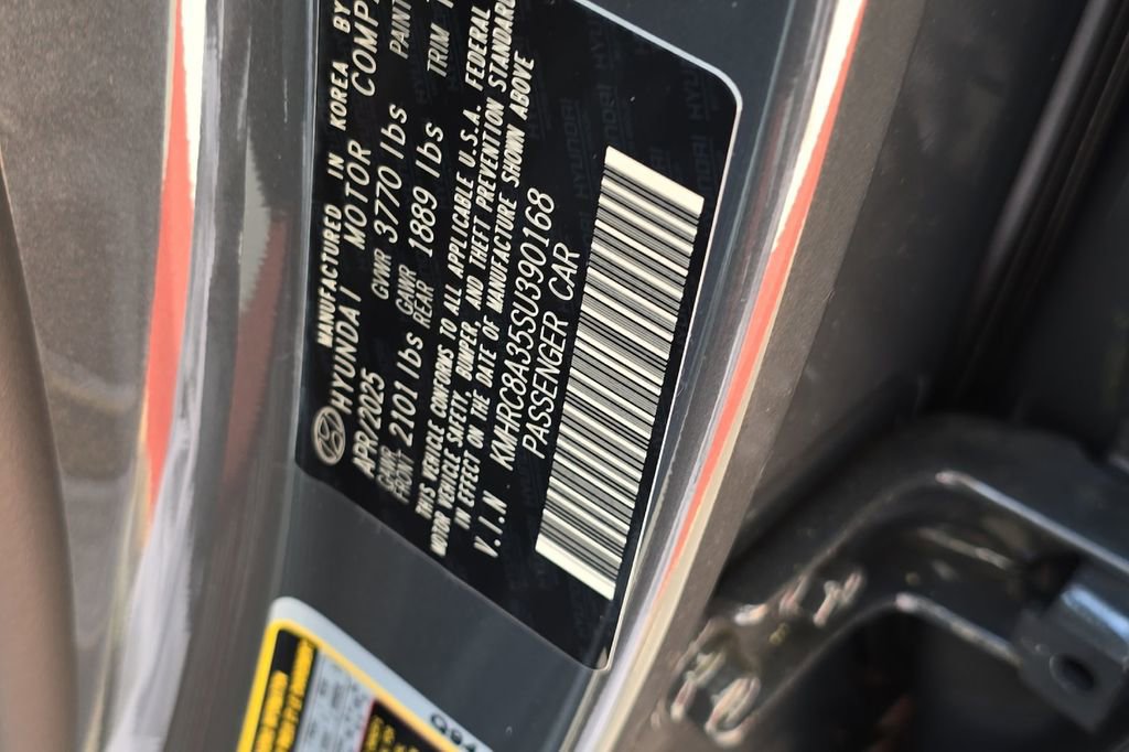 New 2025 Hyundai Venue SEL image 23