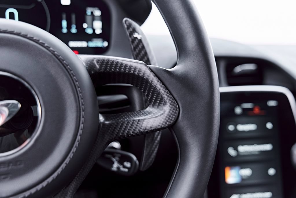 Used 2023 McLaren Artura RWD image 65