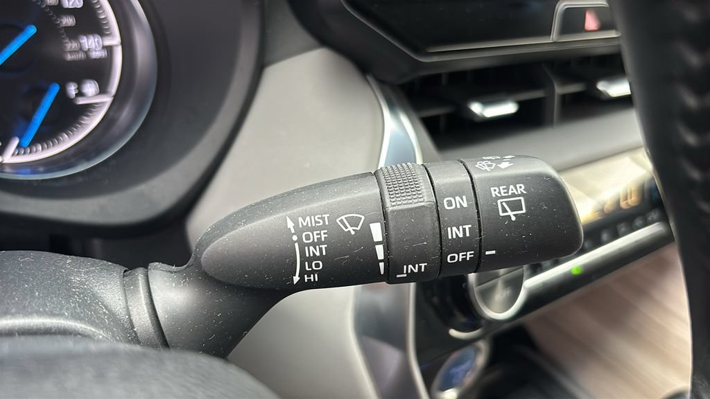 Used 2021 Toyota Venza XLE w/ Softex Package AWD/4WD image 18