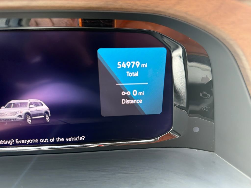 Certified 2024 Volkswagen Atlas SE w/ Black Wheel Package AWD/4WD image 19