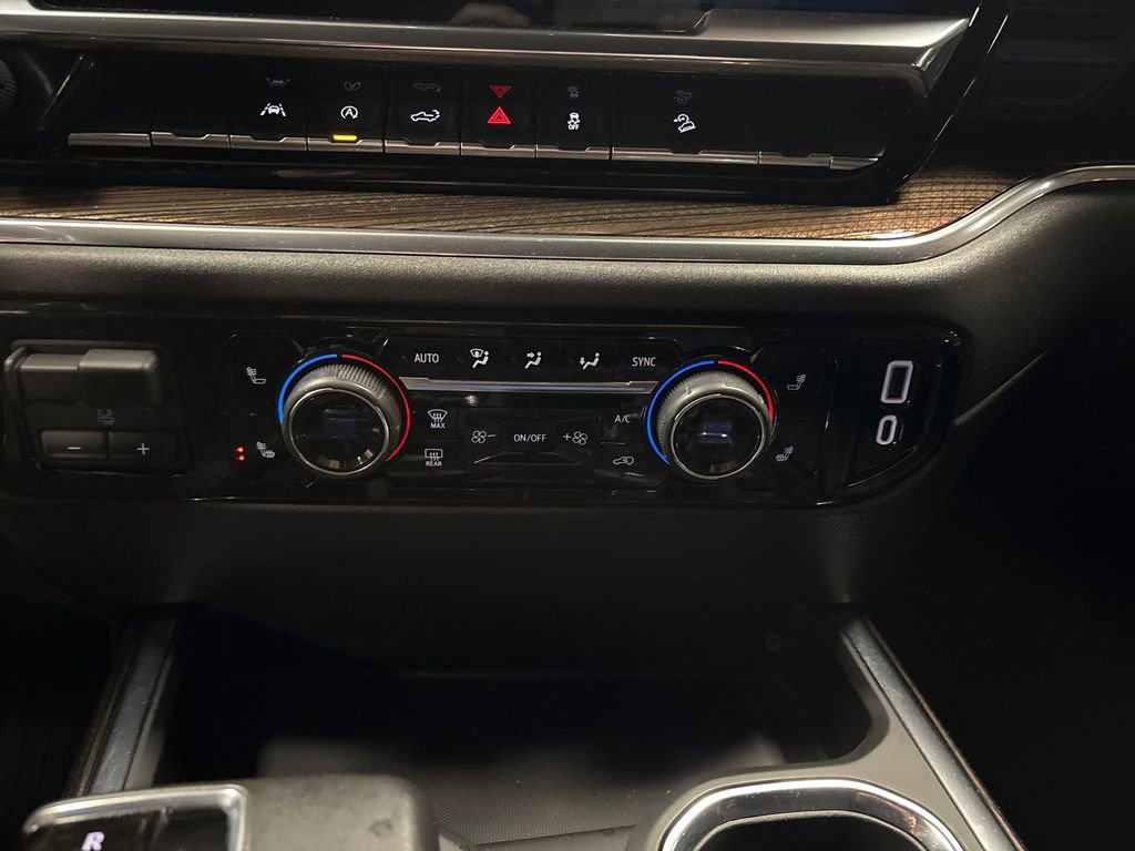 Used 2022 Chevrolet Silverado 1500 RST AWD/4WD image 19