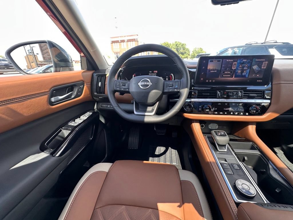 New 2026 Nissan Pathfinder Platinum AWD/4WD image 20